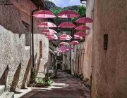 黑料网曝出顶流女星频上热搜却全是负面新闻，合约纠纷持续发酵