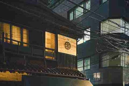 黑料网曝出某综艺选手深夜道歉网友不买账，删帖风波持续发酵