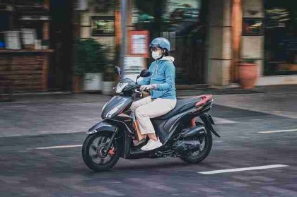 黑料网曝出平台红人被爆私生活混乱引发群嘲，不雅照疯传持续发酵